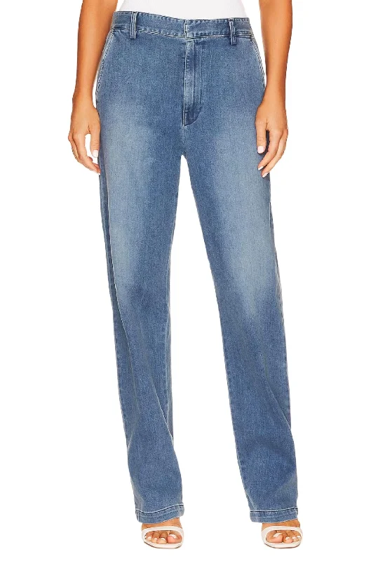 Fashionable sports Straight Leg Trouser In Midwash